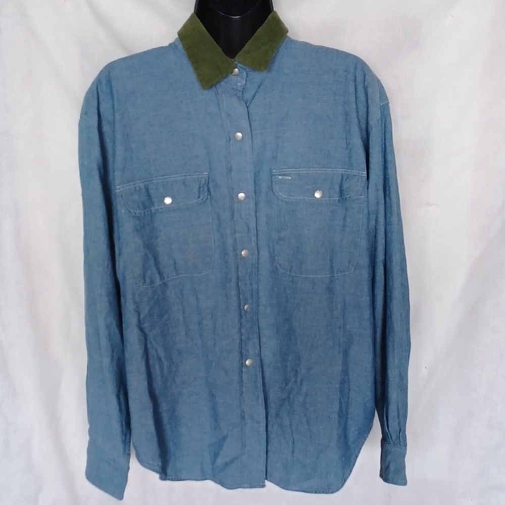 VTG Perry Ellis America long sleeve denim shirt, snap closures, corduroy collar